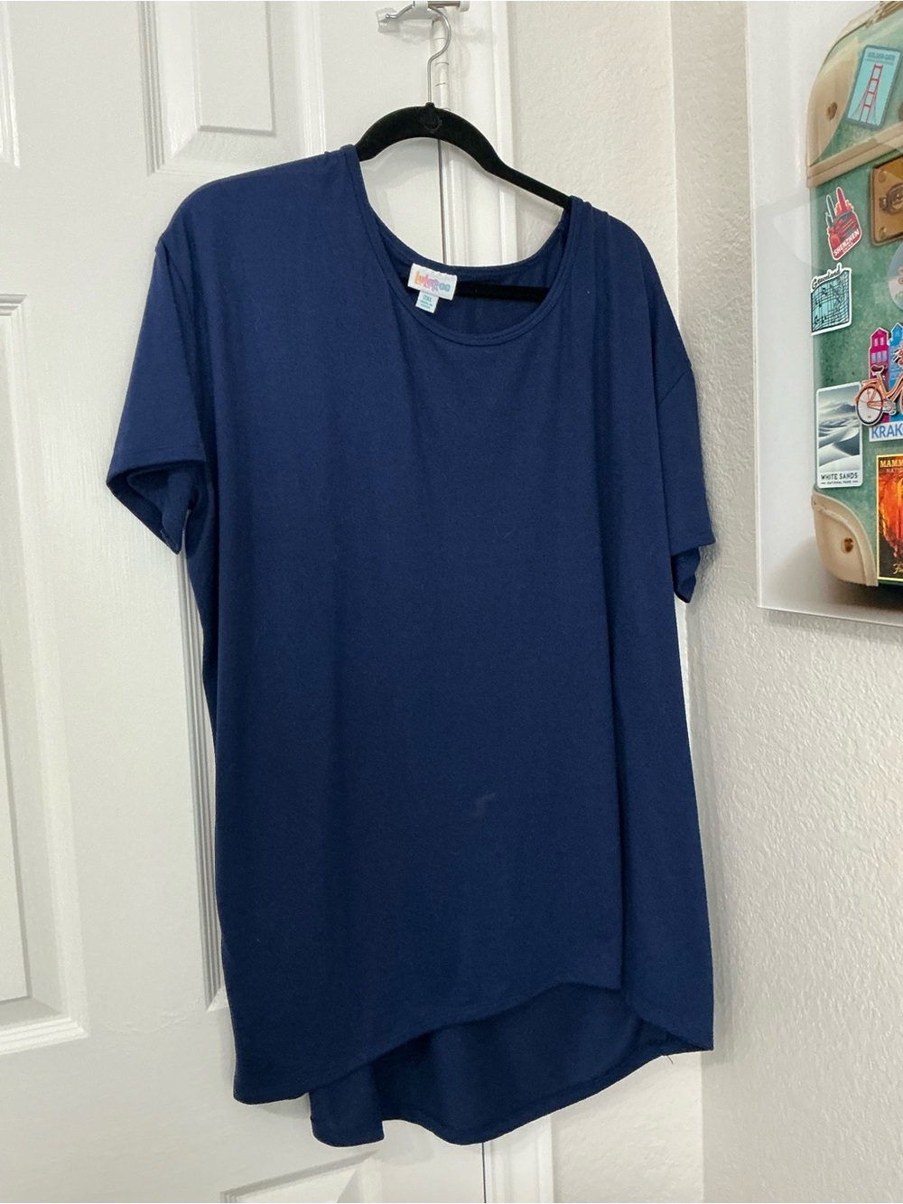 LulaRoe Classic Navy Short-Sleeve Women's Top Irma - Picture 2 of 3